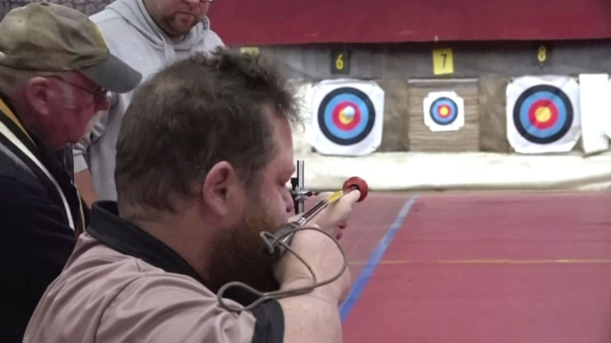 Blind Archer Aims for World Championships in Victoria - Image 5