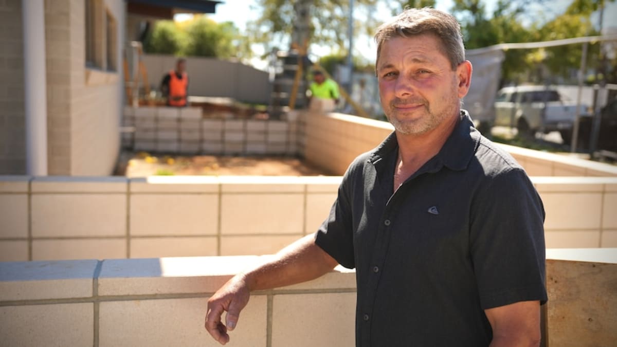 Australian Town Raises $500K for Respite Center - Image 2