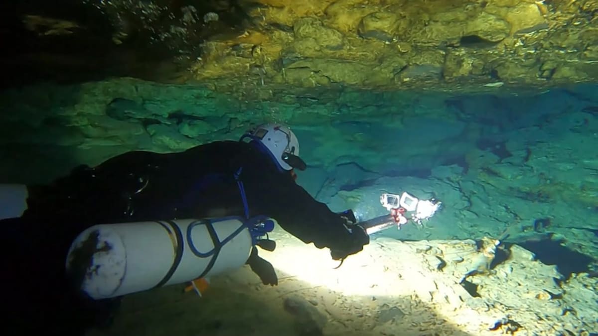 Divers Map Hidden Caves Beneath Mount Gambier Streets - Image 2