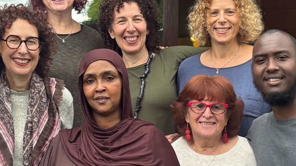 Jewish Friends Welcome Muslim Refugees in Australia - Image 2