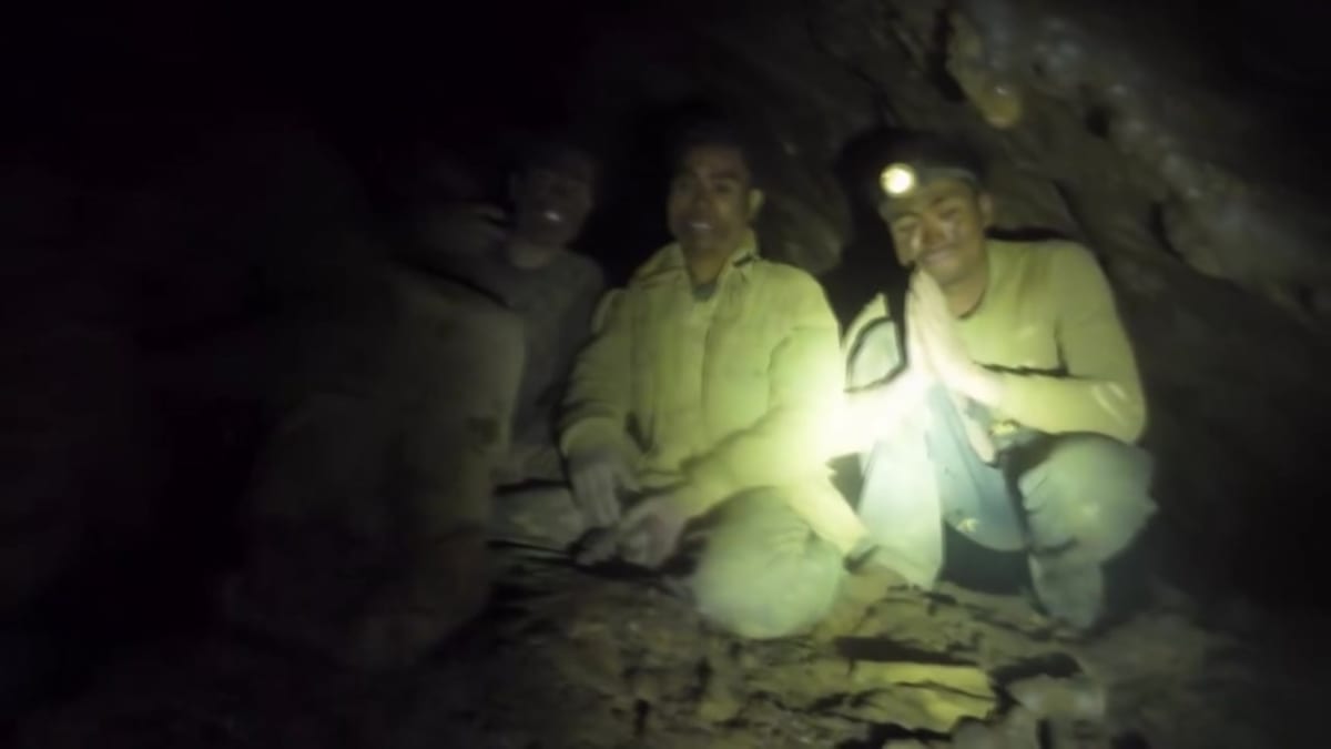 Five Men Found Alive After Week Trapped in Laos Cave - Image 2
