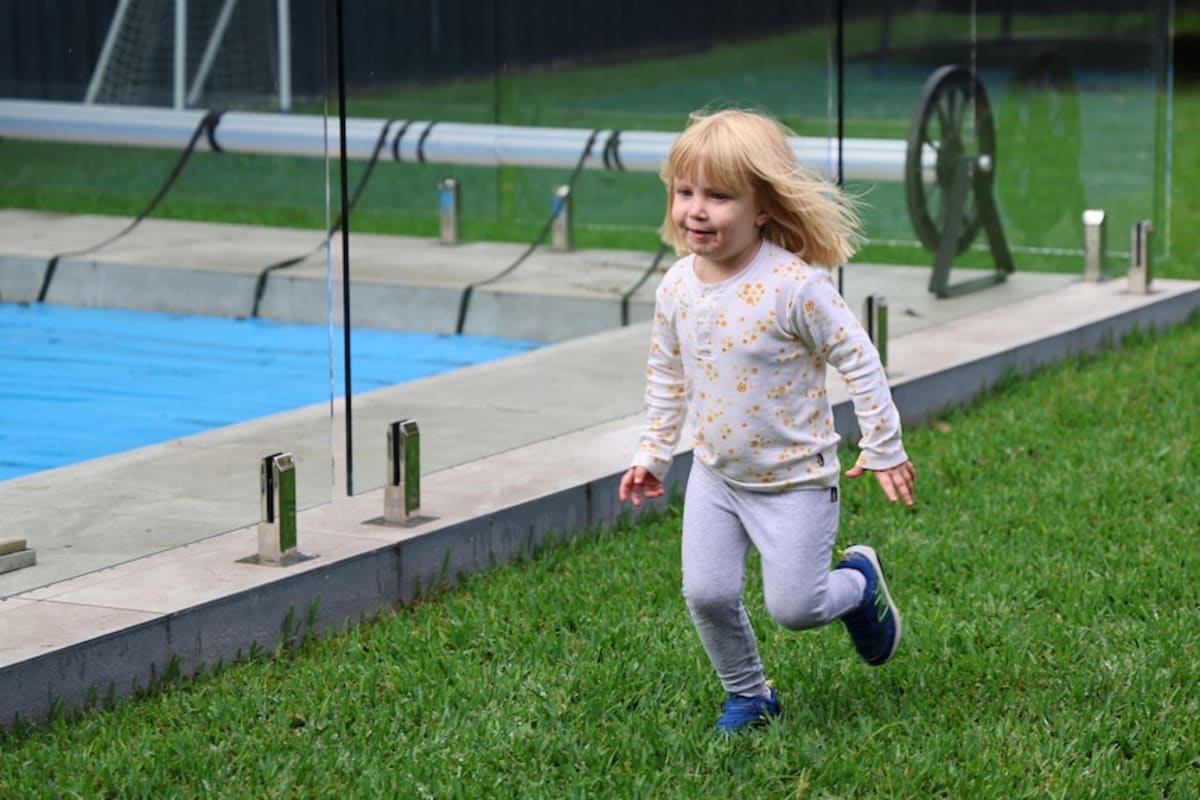 600,000 Donors Let 3-Year-Old Lauren Play Like Other Kids - Image 4