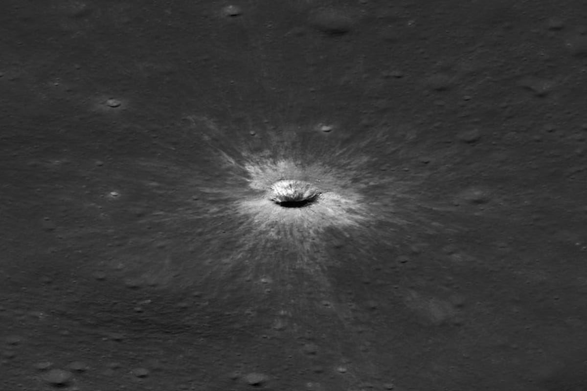 NASA Scientist Discovers Once-in-132-Year Moon Impact Crater - Image 4