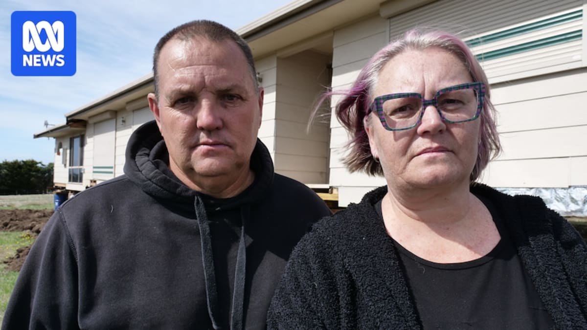 Victorian Couple Moves Dream Home 100 Meters to Right Block