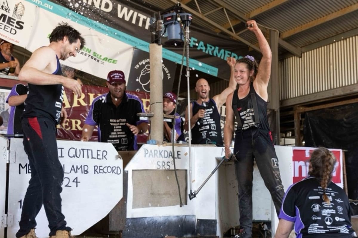 Woman Wins Two Open Shearing Titles Months After Injury - Image 2