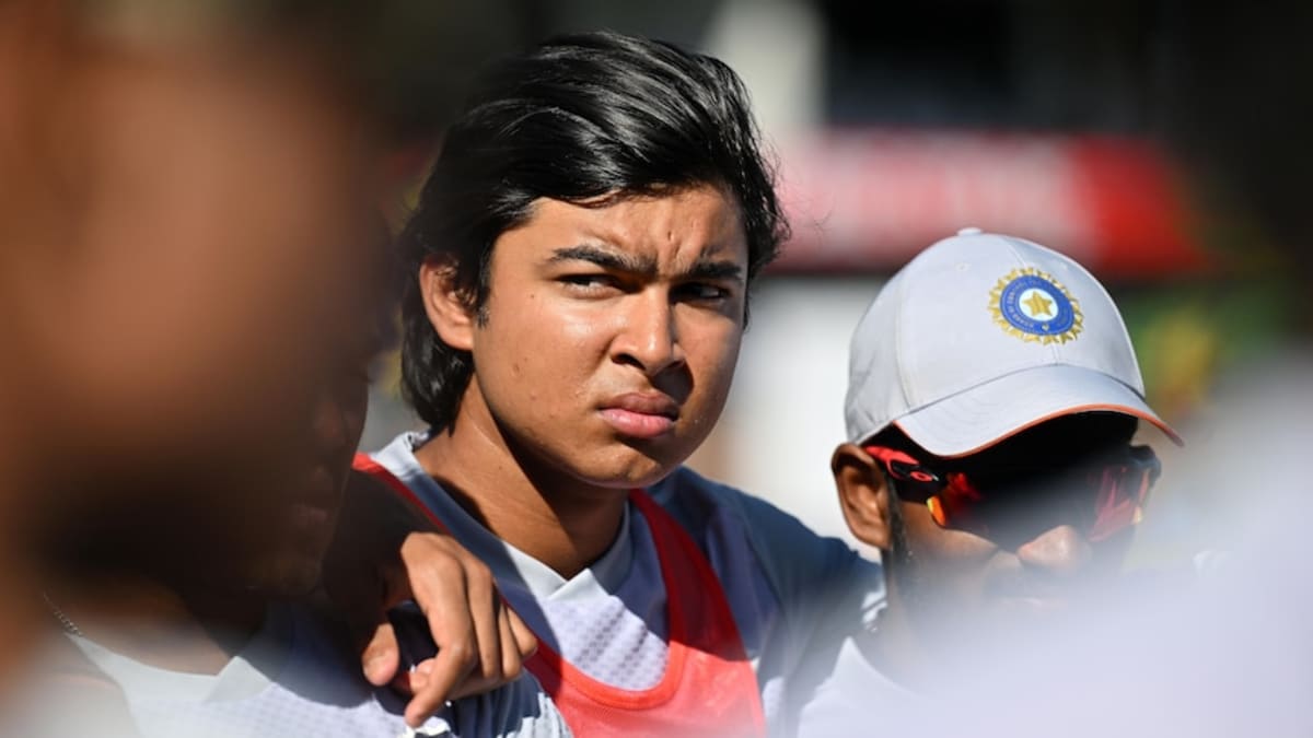 15-Year-Old Smashes 15-Ball Fifty in Cricket Thriller - Image 2