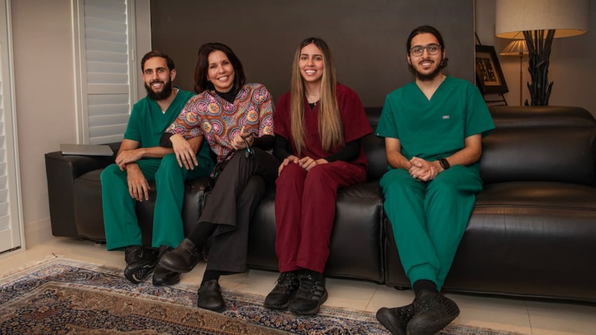 Indigenous Mom and 3 Kids All Become Doctors in Australia - Image 2