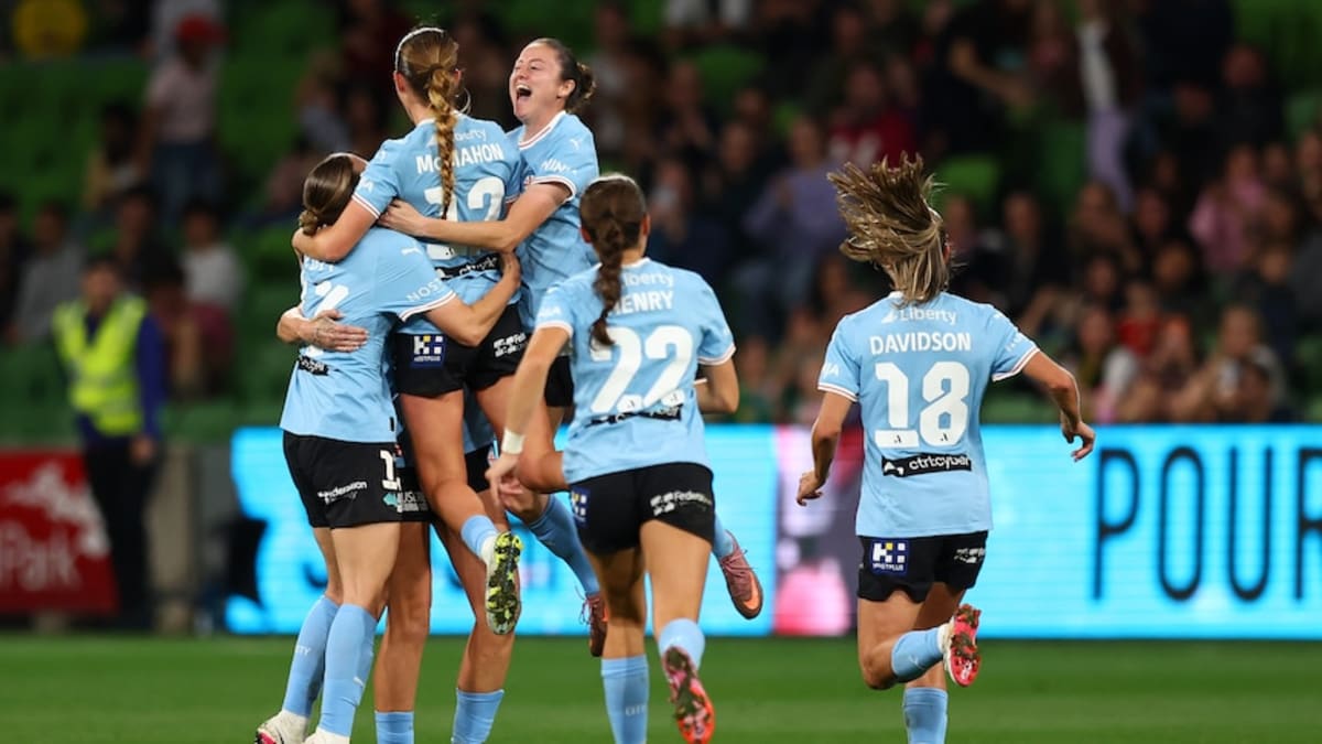 Melbourne City Wins 5th Championship Behind McNamara Heroics - Image 2