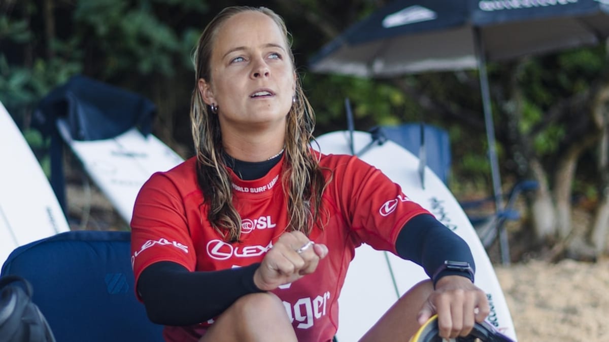 Aussie Surfer Nichols Beats Idol Moore at Bells Beach - Image 2