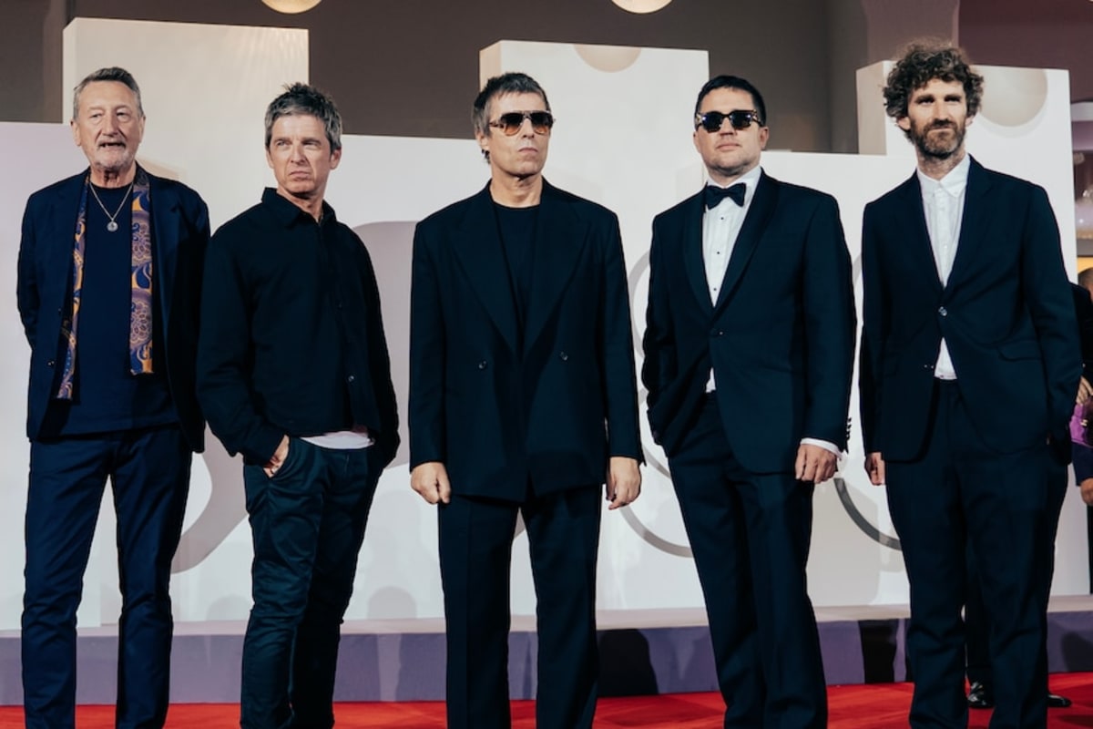 Oasis Brothers End 15-Year Feud on Reunion Tour - Image 5