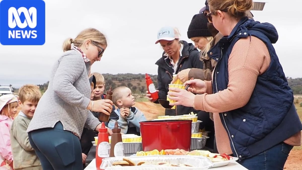 Outback Families Share 70 Years of Recipes and Remote Learning