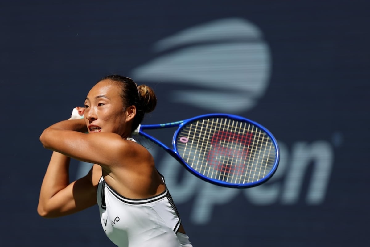 Teen Tennis Star Consoles Injured Idol at US Open - Image 4
