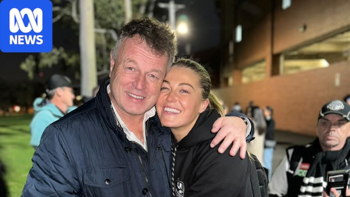 Eilish O'Dowd in GWS Giants uniform playing Australian rules football on field