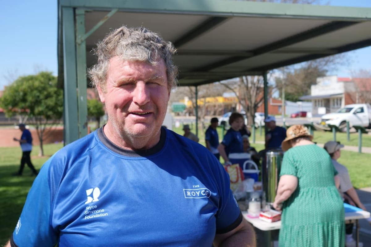 Rugby Legend Walks 300km, Raises $170K for Dementia Research - Image 5