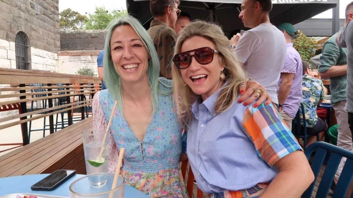 Best Friends Plan to Grow Old Together in Geelong - Image 2