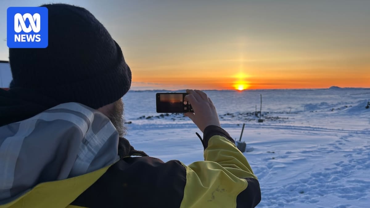 26 Scientists Celebrate 24-Minute Sunrise After 6 Dark Weeks
