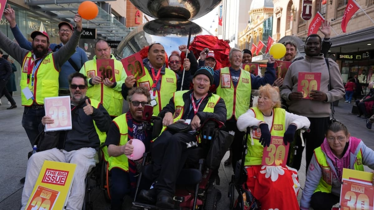The Big Issue Magazine Celebrates 30 Years in Australia - Image 2