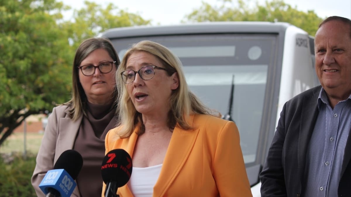 Perth to Bunbury Train Returns After 3-Year Wait - Image 2