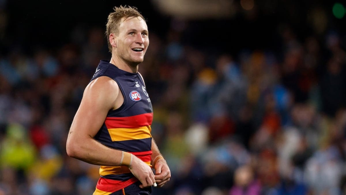Injured Captain Leads Adelaide to Thrilling AFL Comeback - Image 3