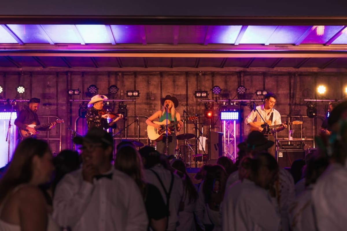 Country Music Booms as Young Fans Flock to Australian Festivals - Image 5