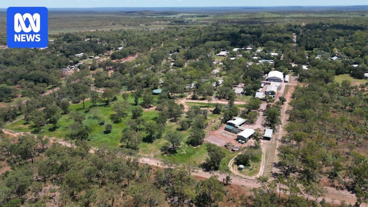 Small Town Shop Opens Early to Help 300 Flood Evacuees