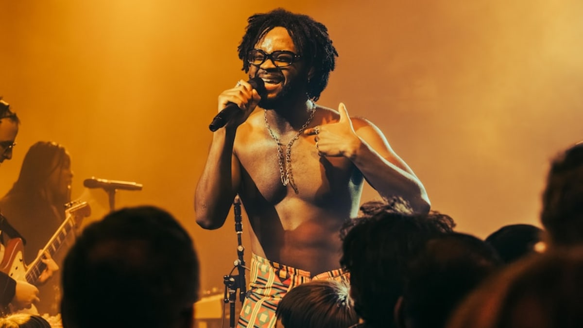 ARIA Winner Genesis Owusu Invites Critics to Play Uno - Image 3