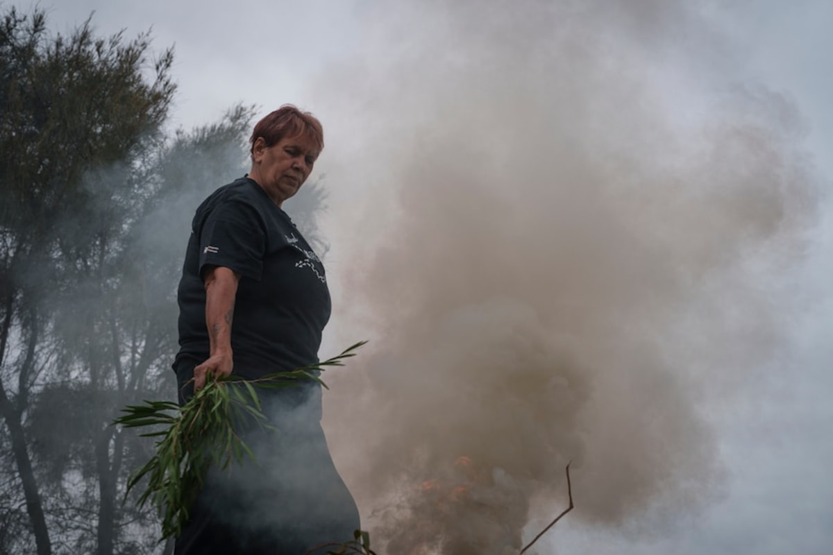 Indigenous Elders Explain Welcome to Country After Anzac Day - Image 3