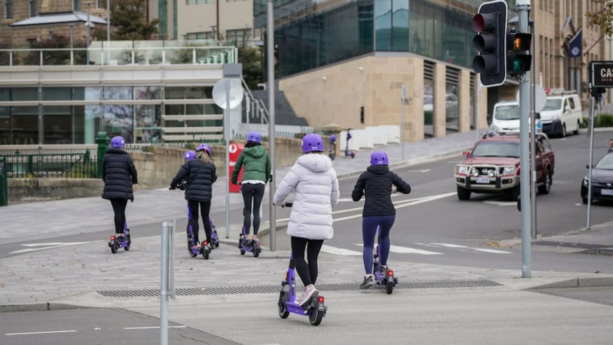 Hobart Swaps E-Scooters for Safer E-Bikes in Transit Win - Image 2