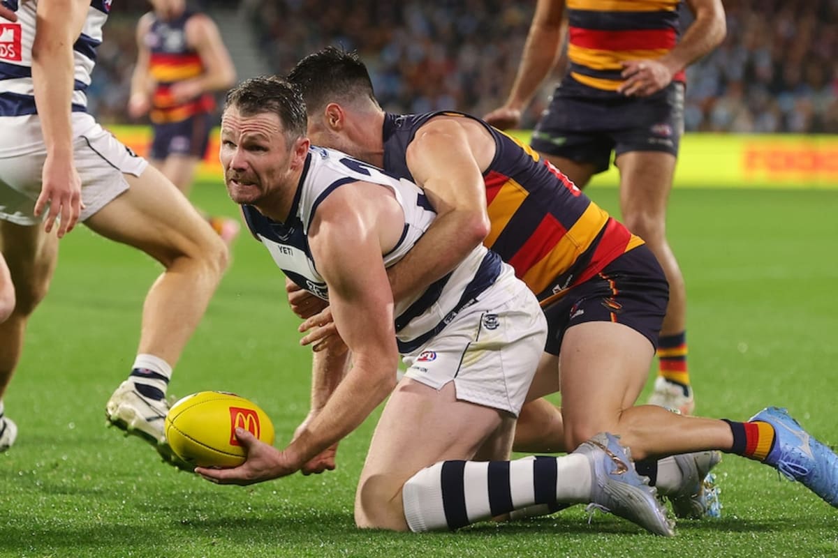 Injured Captain Leads Adelaide to Thrilling AFL Comeback - Image 5