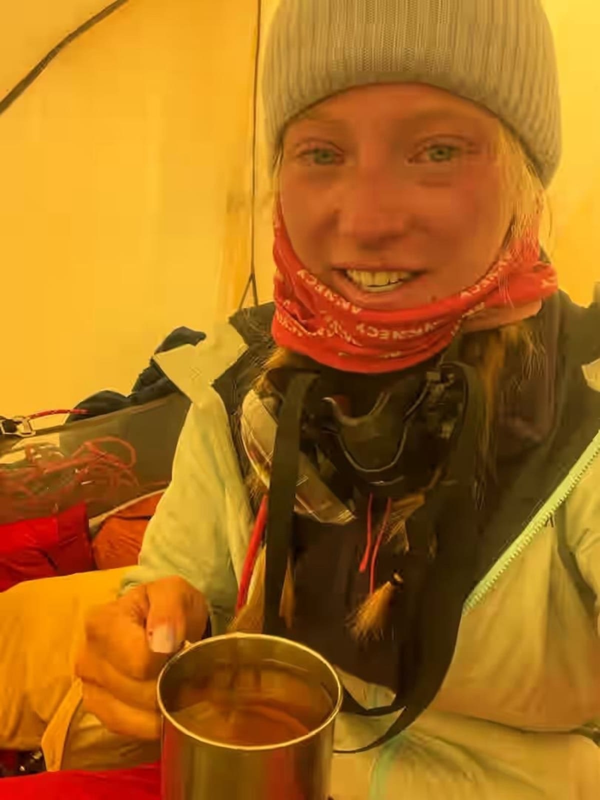 Teen Becomes Youngest Australian to Summit Everest - Image 3