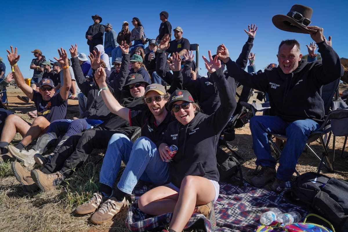 Desert Racers Soar to Victory at 50th Finke Anniversary - Image 3