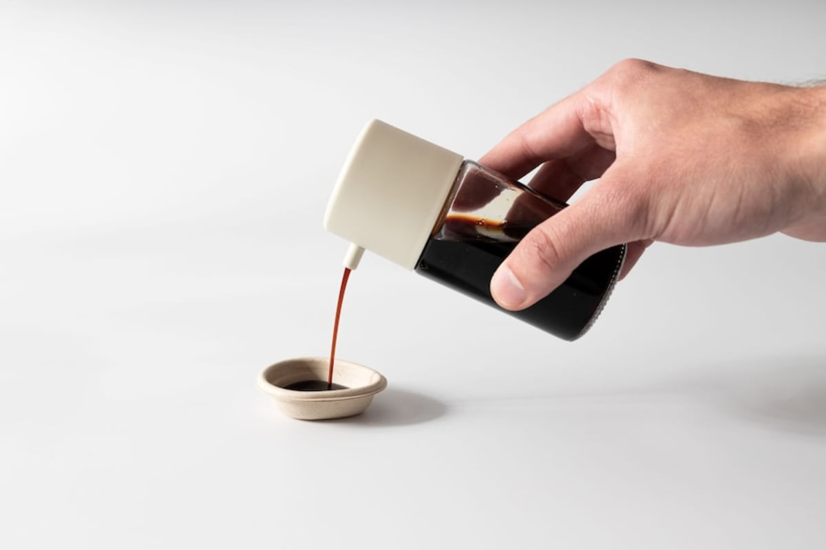 Designer Creates Compostable Soy Sauce Fish for Sushi - Image 4