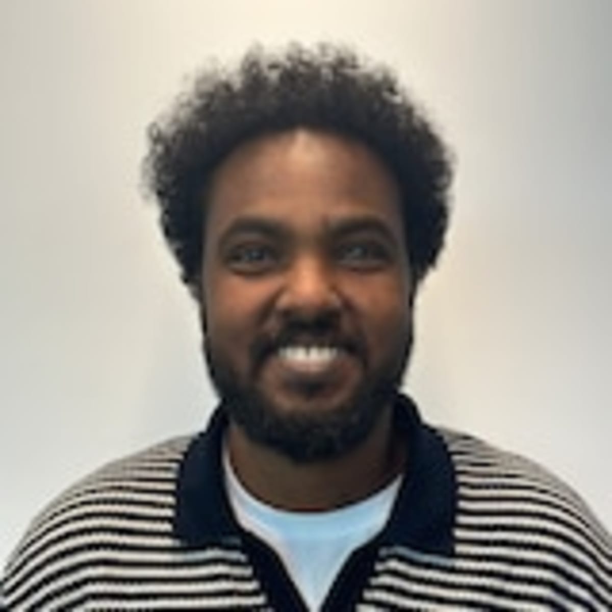 NASA Returns to Moon After 50 Years with Historic Crew - Image 2