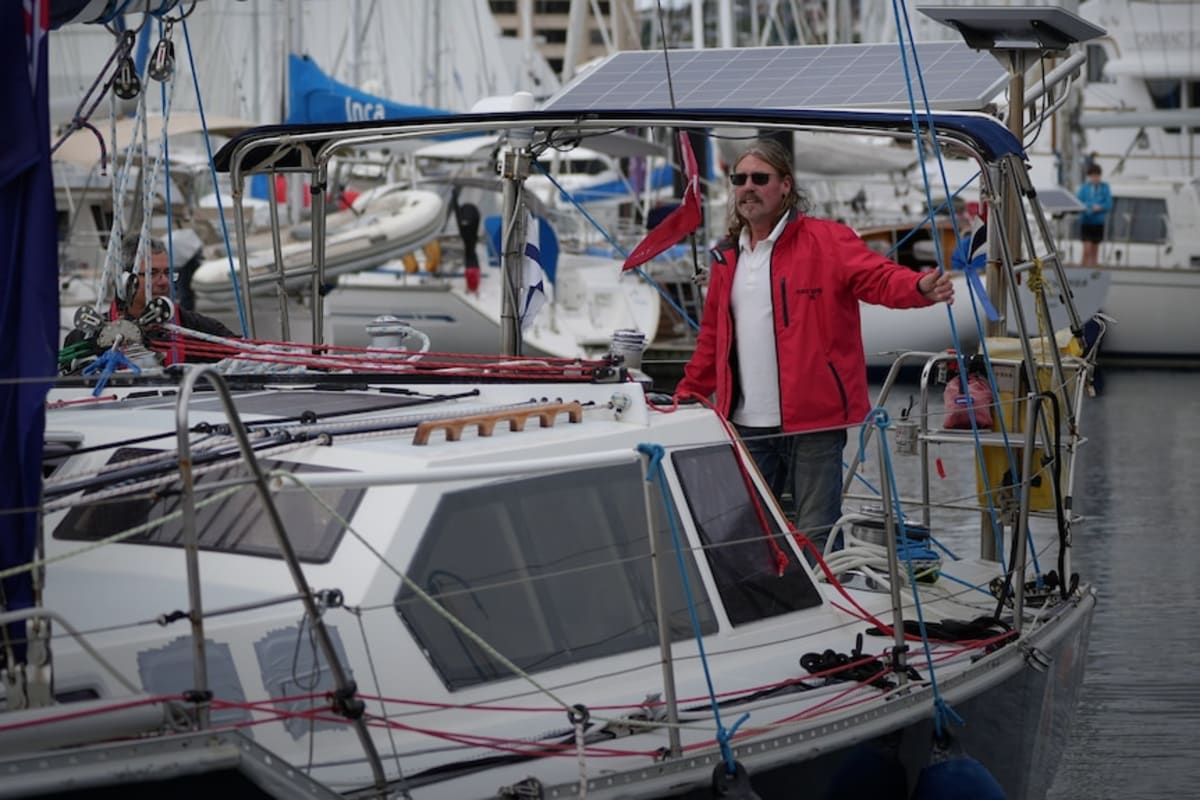 Sailor Beats Dad's Record After 138 Days Circling Globe - Image 4