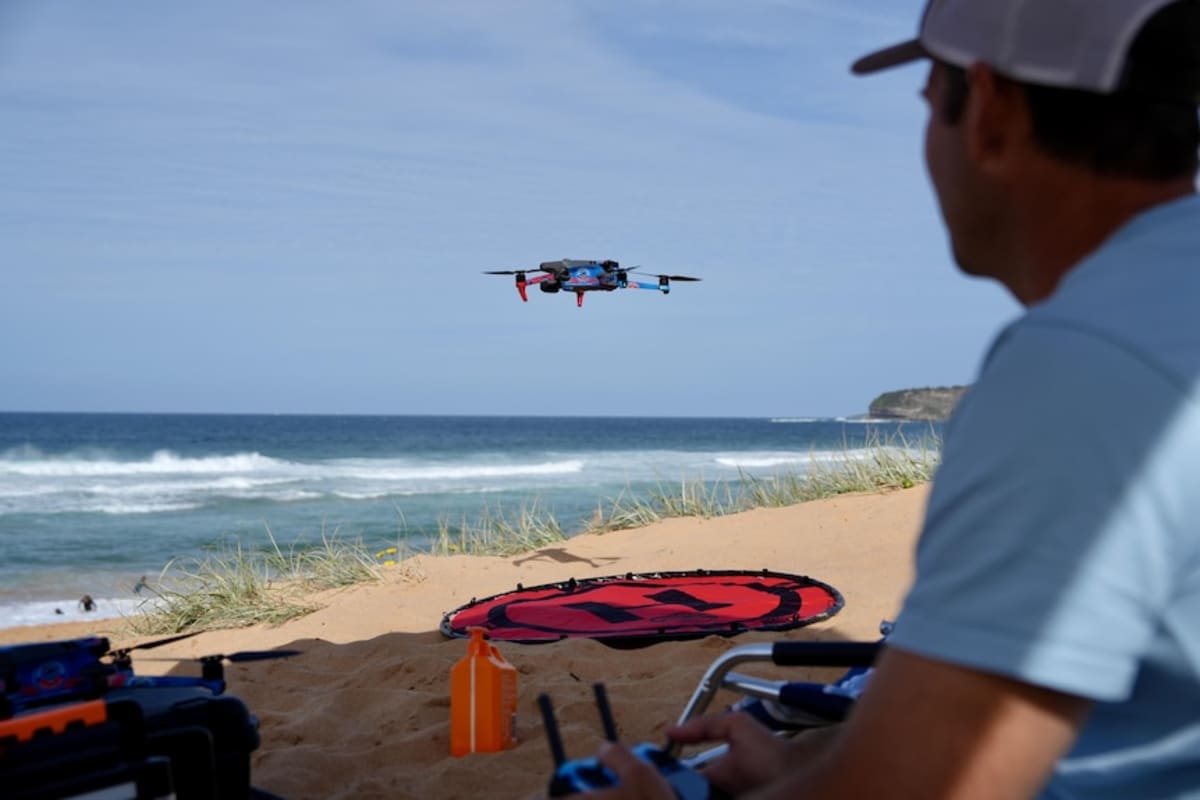 Surfers Become Drone Pilots to Protect Sydney Beaches - Image 3