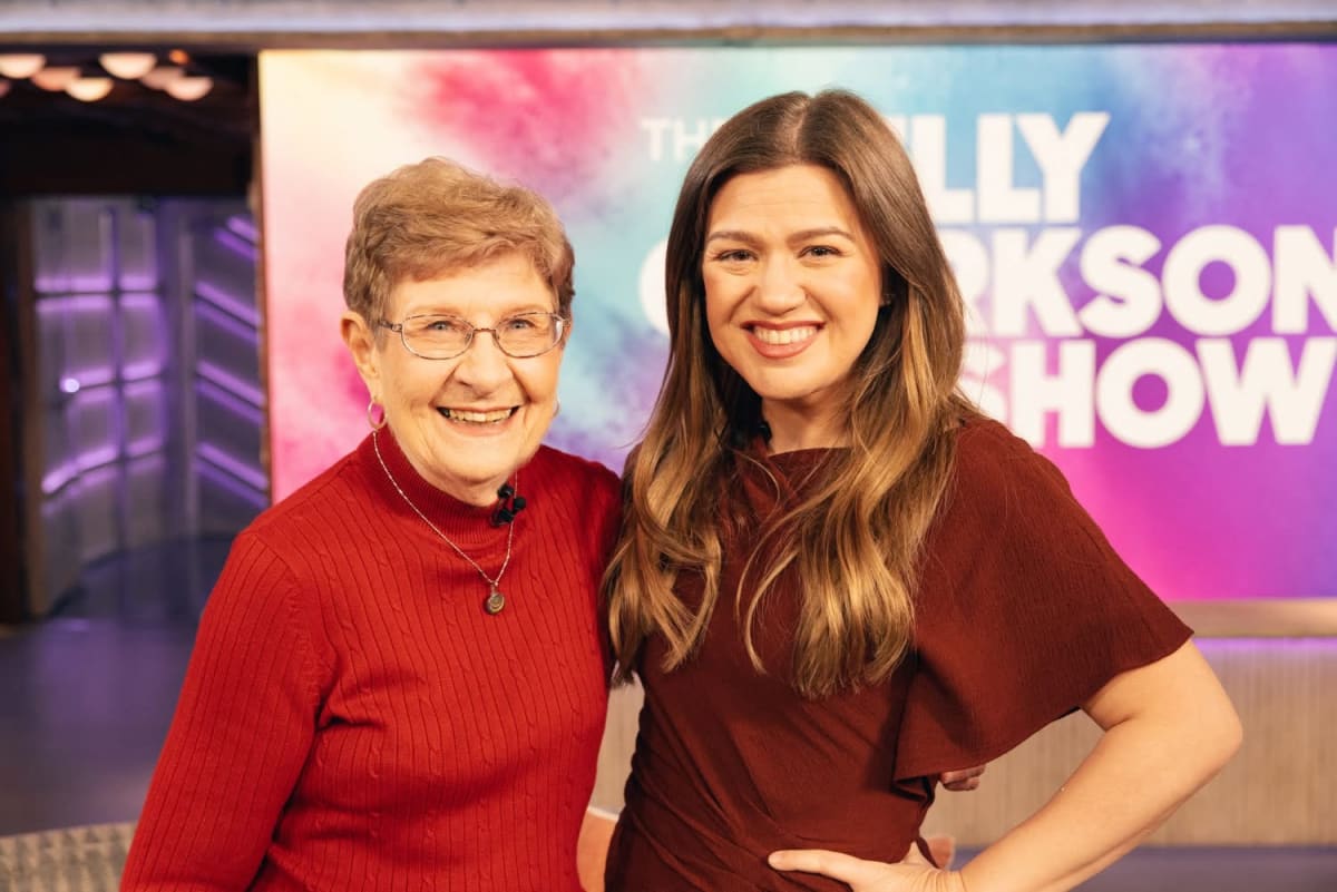 Teacher Breaks World Record After 61 Years at Same School - Image 2