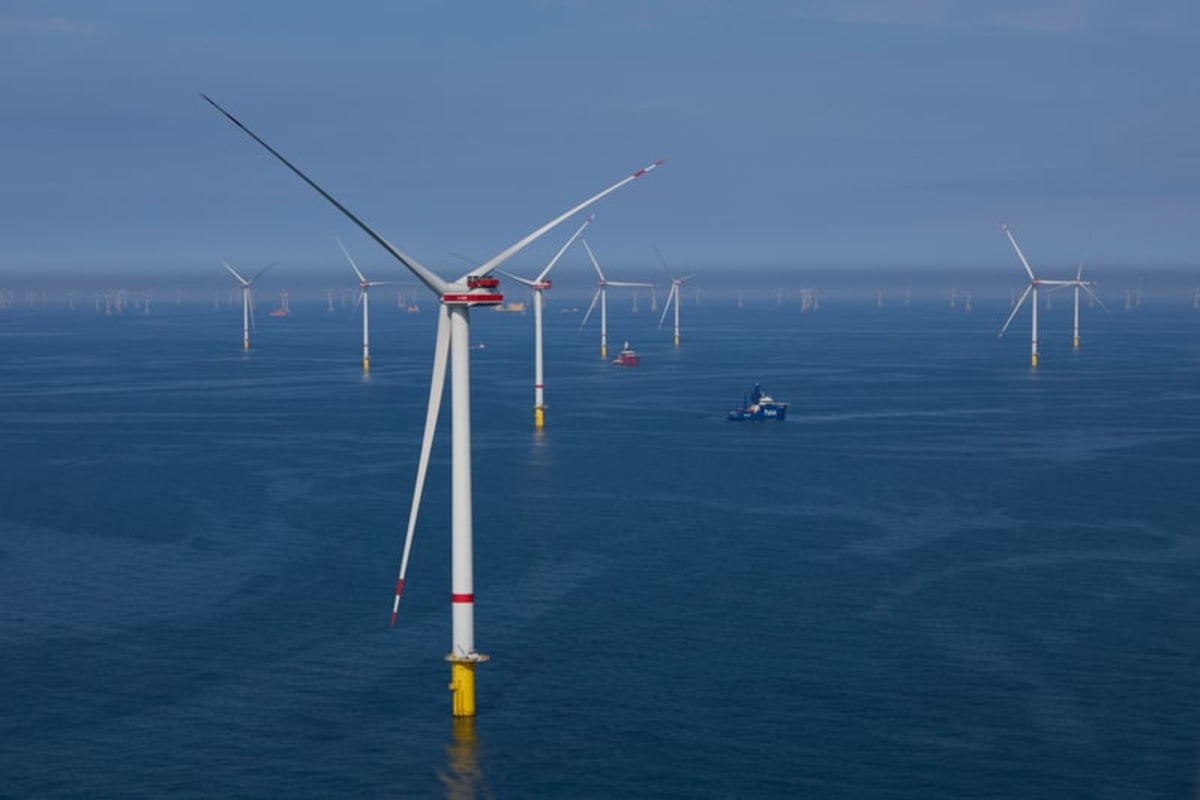 Germany Powers Up World's Largest Offshore Wind Farm