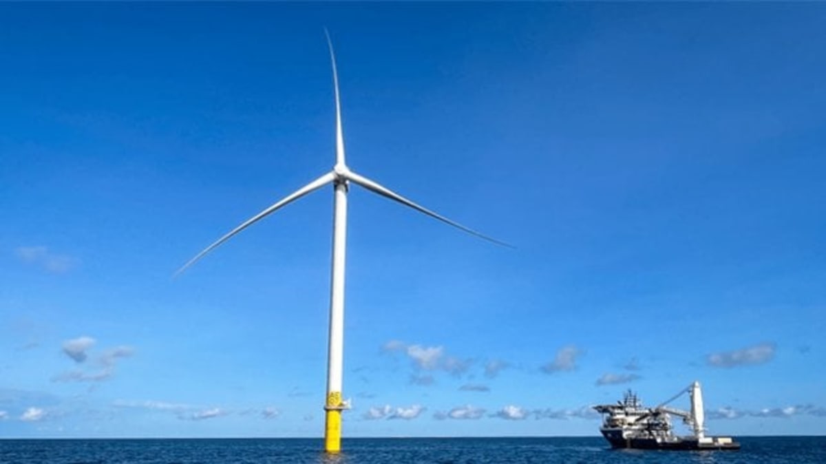 Two U.S. Offshore Wind Farms Now Powering Homes