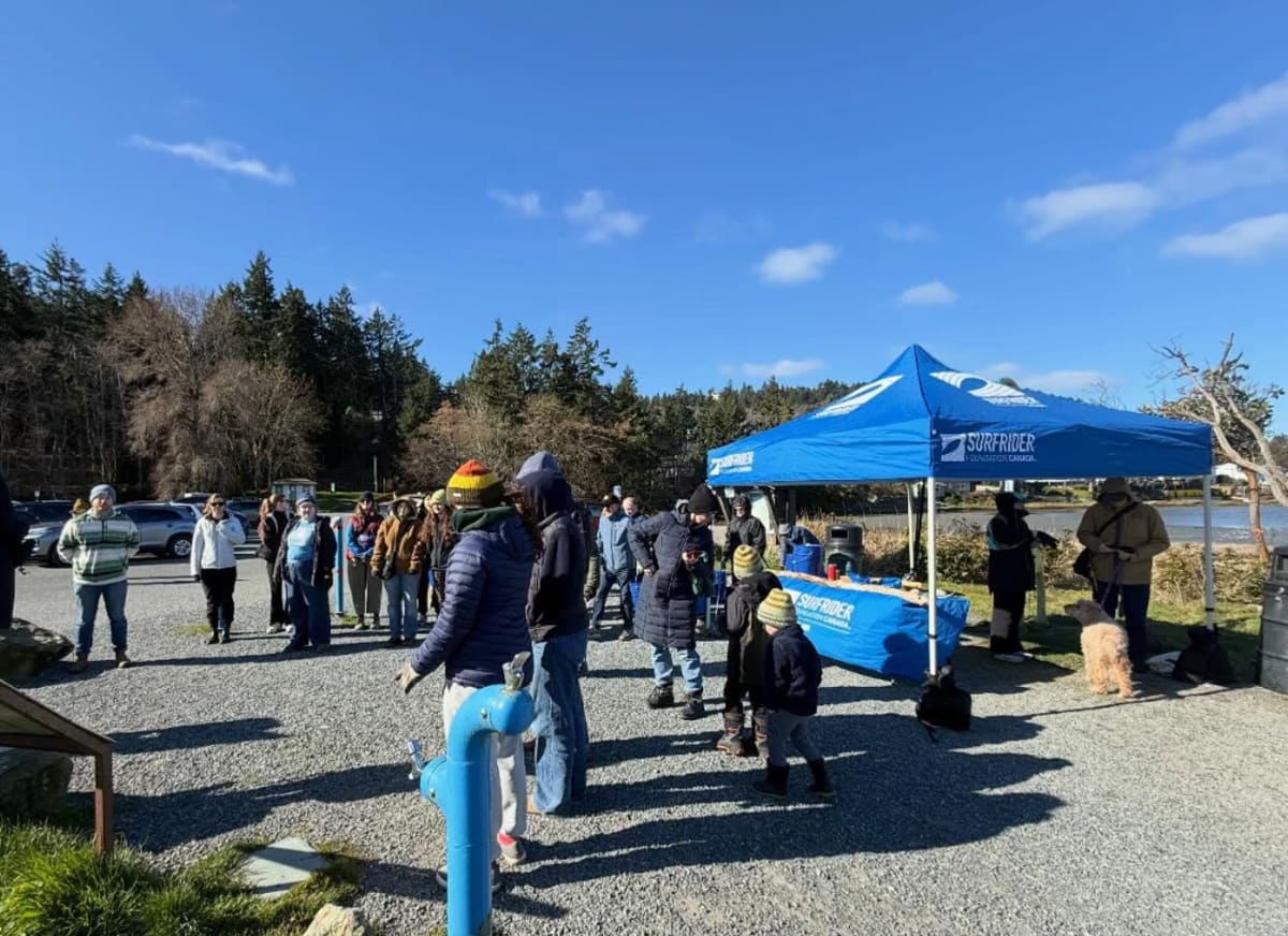 Vancouver Island Group Cleans 3,200 Pounds of Beach Trash - Image 2