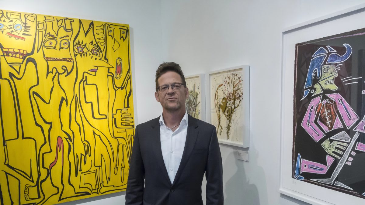 Jason Newsted performing with bass guitar, celebrating his cancer-free recovery announcement