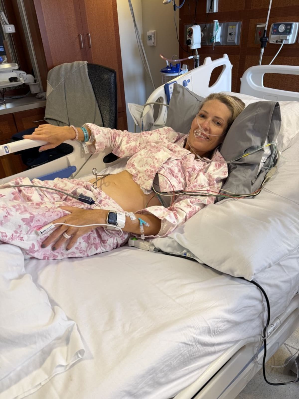Mom Given 12 Months to Live Now Cancer-Free After 6 Years - Image 2
