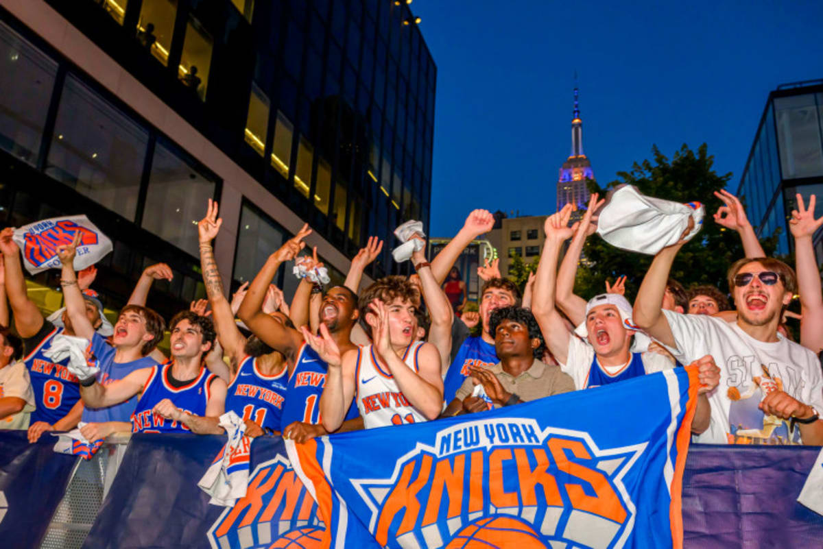 NYC Preps Historic Parade for Knicks' First Title Since 1973 - Image 5