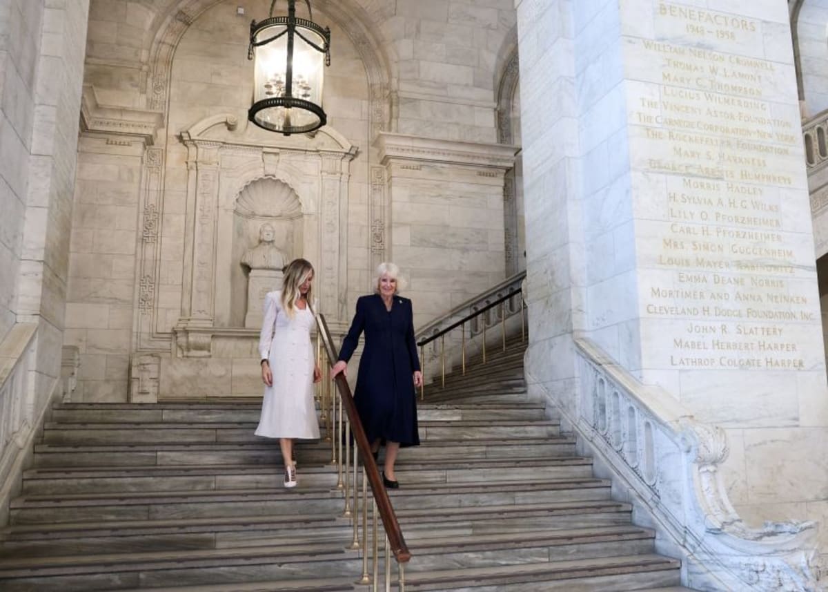 King Charles Honors 9/11 Victims at NYC Memorial - Image 5