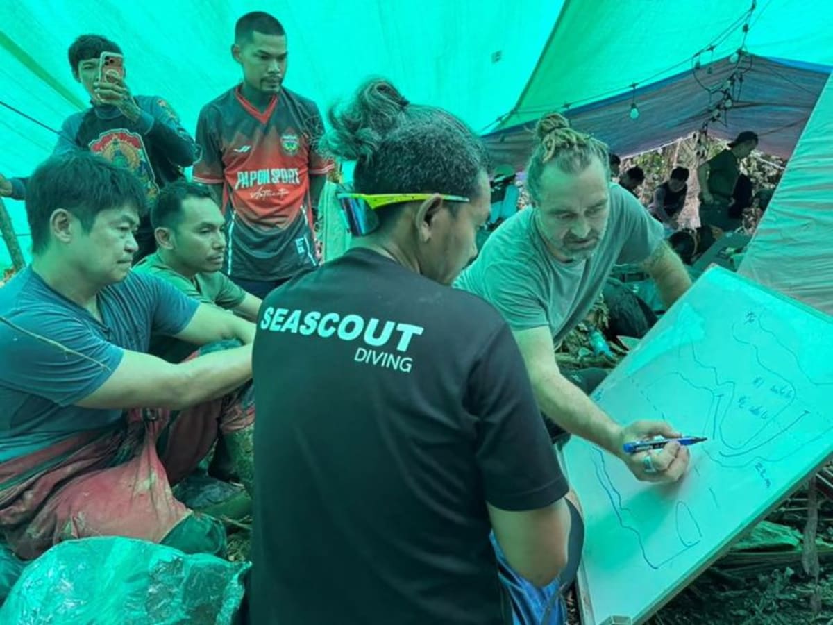 Trapped Laos Miners Walk Free After 10 Days Underground - Image 3