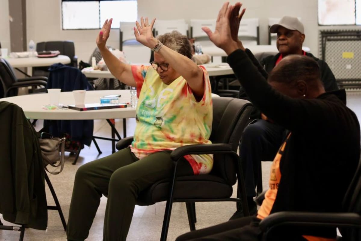 Atlanta Seniors Defy Aging with Yoga and Positive Attitudes - Image 3