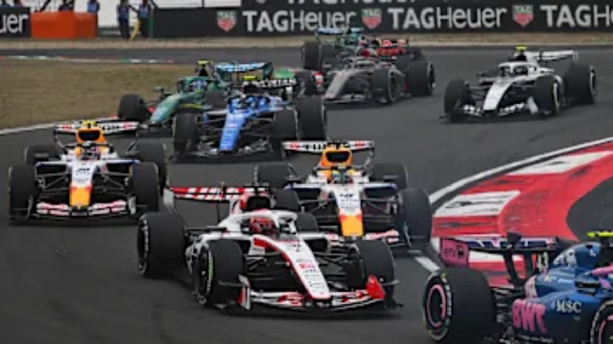 Teen Driver Kimi Antonelli Wins First F1 Grand Prix in China - Image 4