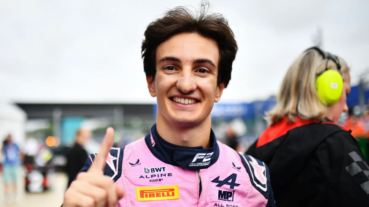 Italian Driver Wins First F2 Race in Miami Rainstorm - Image 2