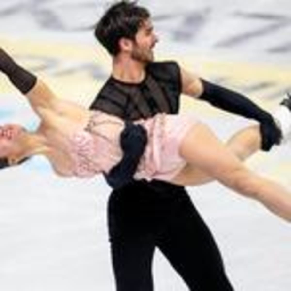 Japan's Kaori Sakamoto Wins 4th World Title, Retires - Image 3