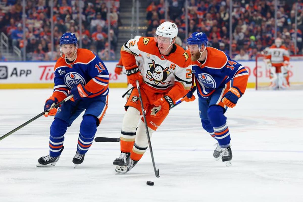 Anaheim Ducks Return to Playoffs After 7-Year Drought - Image 5