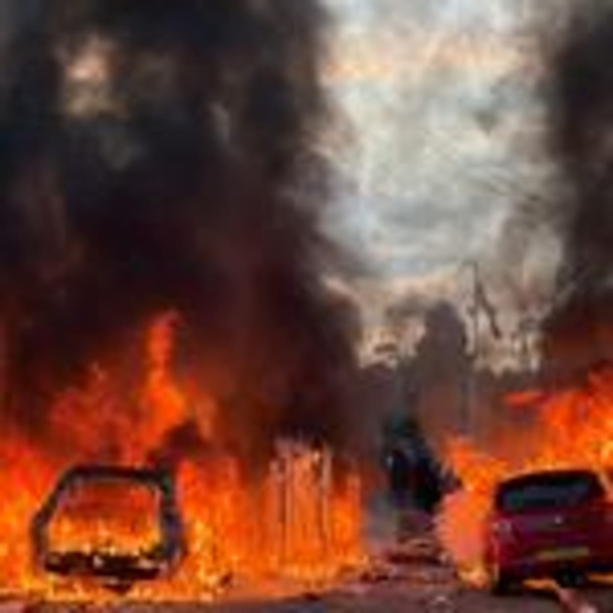 Thousands Rally in Belfast Against Anti-Immigrant Violence - Image 4